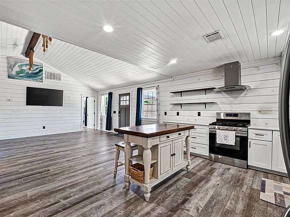 5th image of 1090A Williams Ln