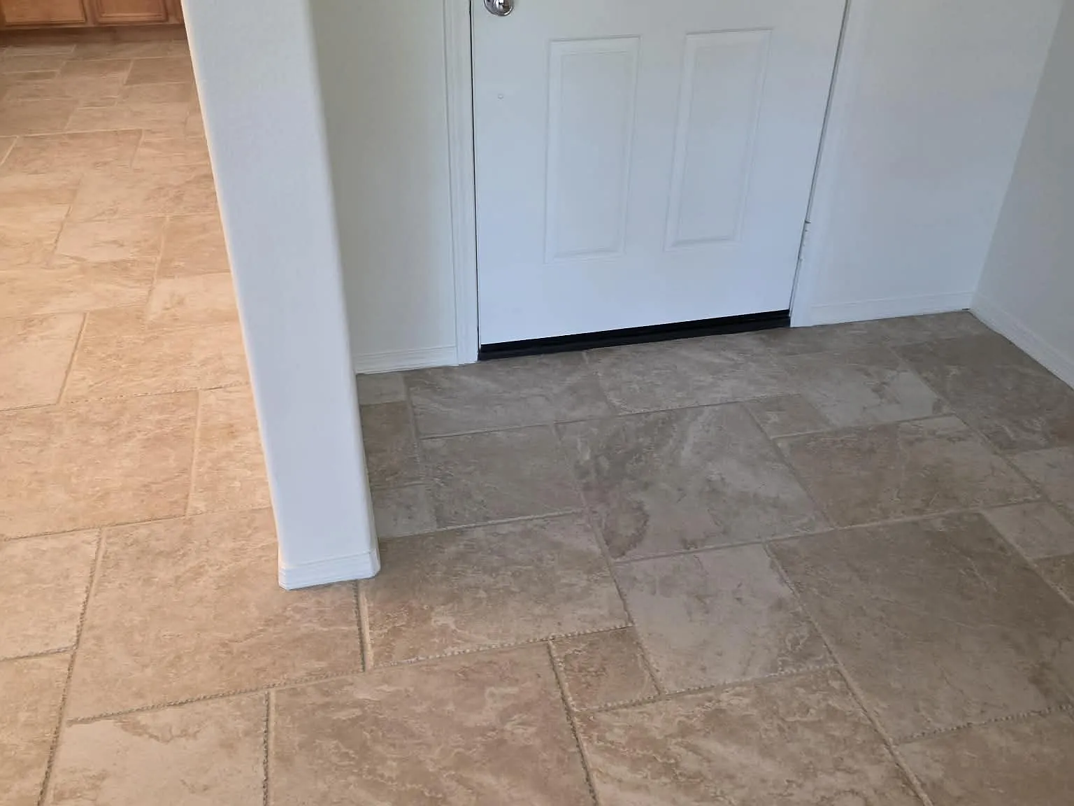 3 bed, 2.5 bath, 1700 sqft, $3,300 — Photo 4