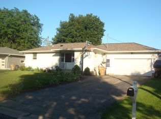 4129 Dwight Dr, Madison, WI 53704