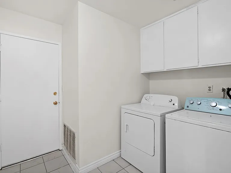 14189 Aztec St — Photo 26