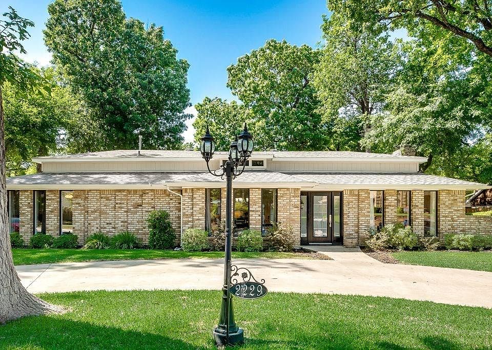 1st image of 2229 Elderoaks Ln