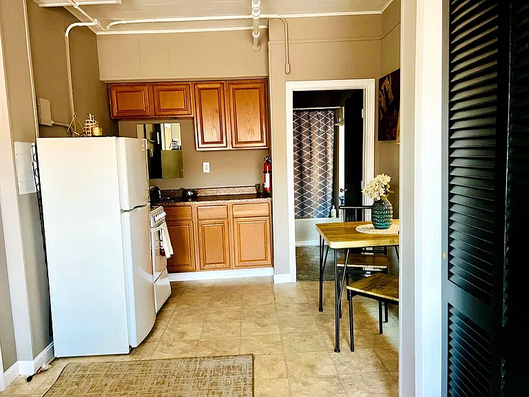 479 Main St #9 — Photo 10