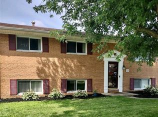 410 Shrewsbury St, Holland, OH