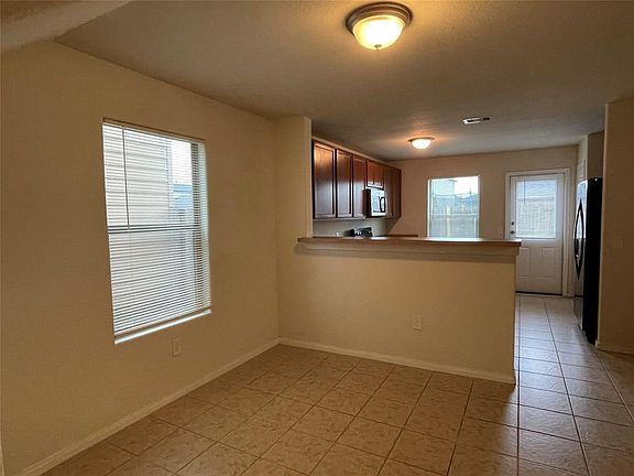 4th image of 13418 Jasmine Landing Ln