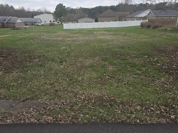 127 Vine St, Lynnville, IN 47619