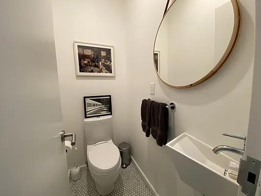 Rented by Realty Collective | media 31