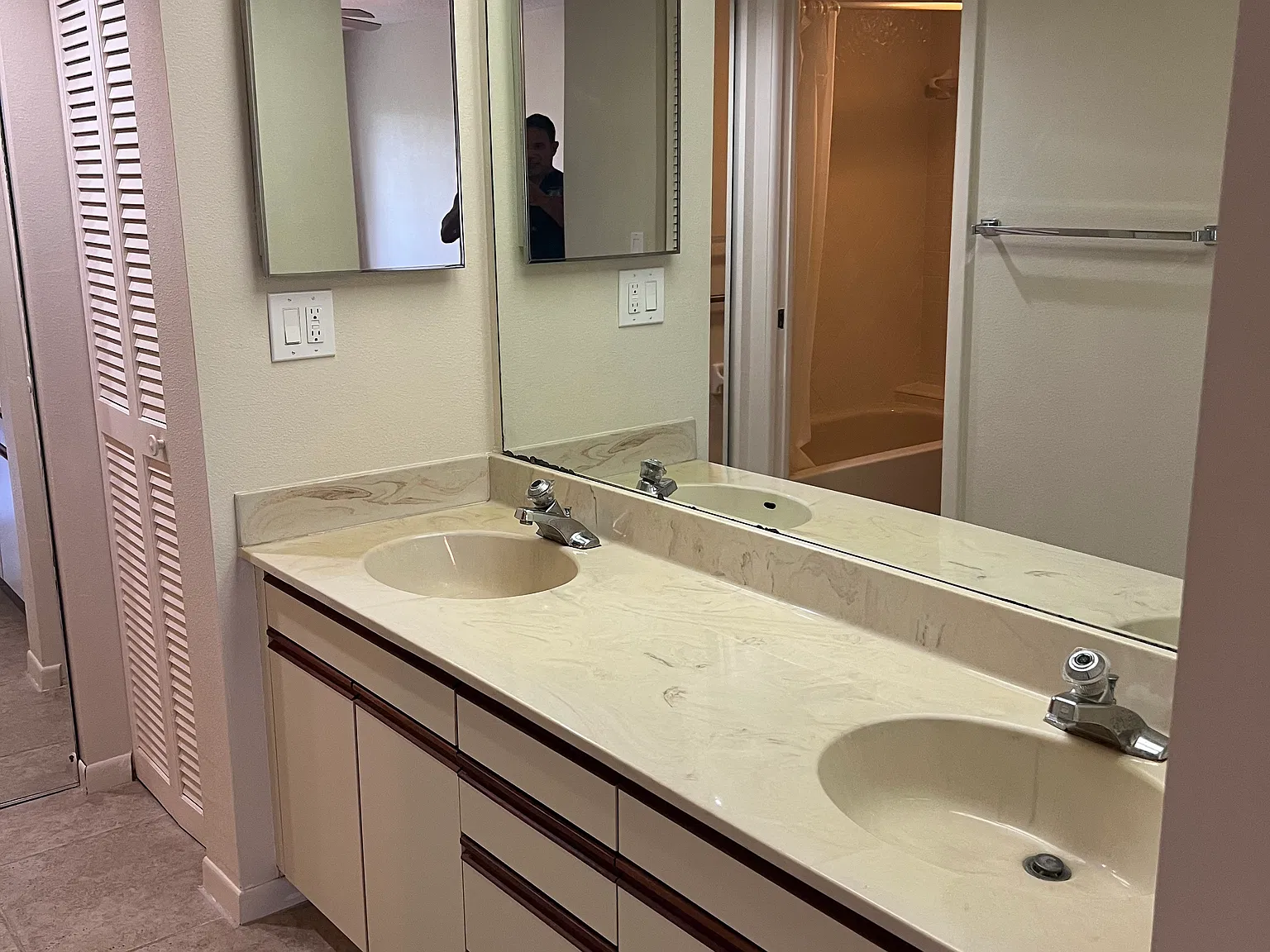 2 bed, 1300 sqft, $1,850 — Photo 4