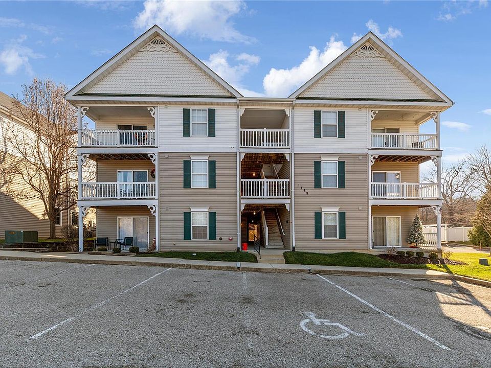 1st image of 1149 Arbor Creek Dr APT 1C