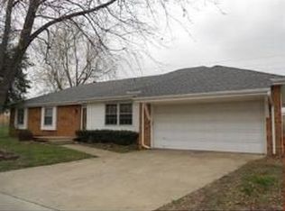 3320 S Winton Pl, Springfield, MO 65804