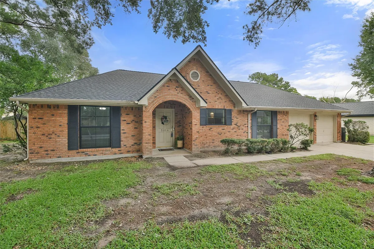 Building Photo - 5014 Temple Bell Dr