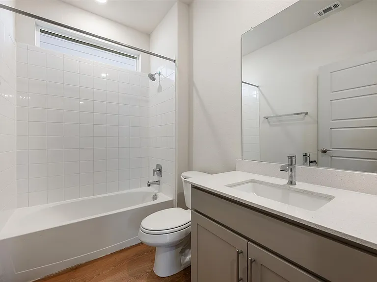 336 Fairfax Ave — Photo 24