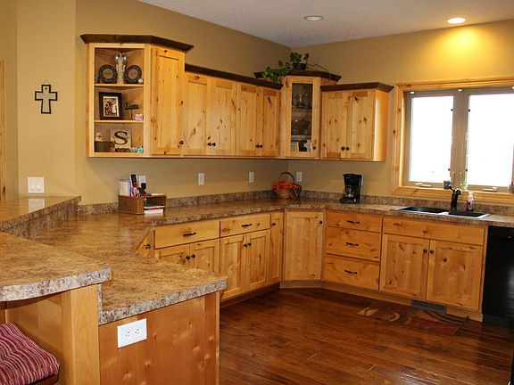 2nd image of 3129 Crimson Dr NW