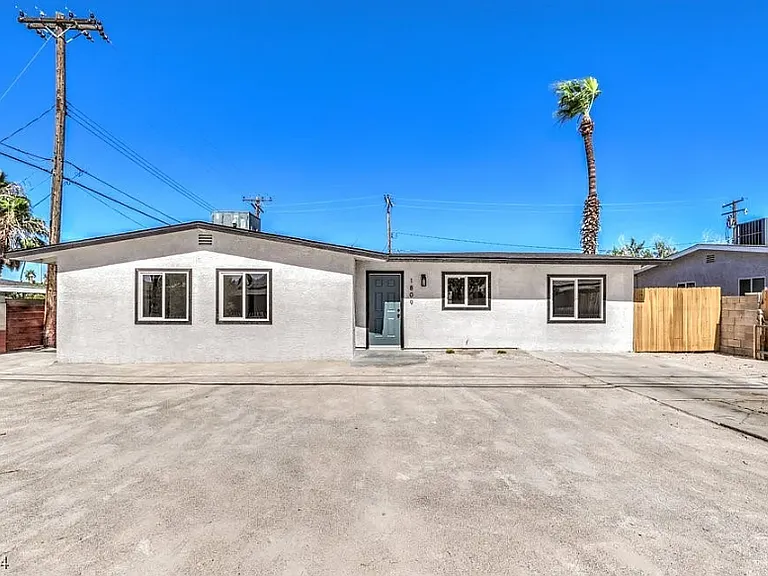 1809 Arville St — Photo 23