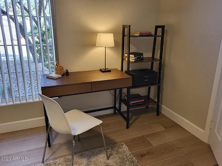 9013 W Kerry Ln — Photo 21