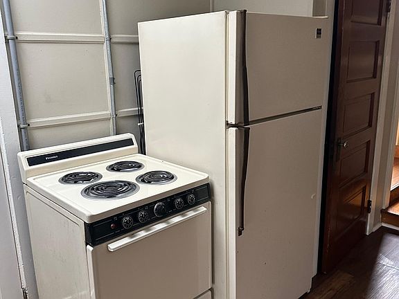 5th image of 48 S 6th St #3