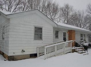 807 Gale St, Oregon, IL 61061