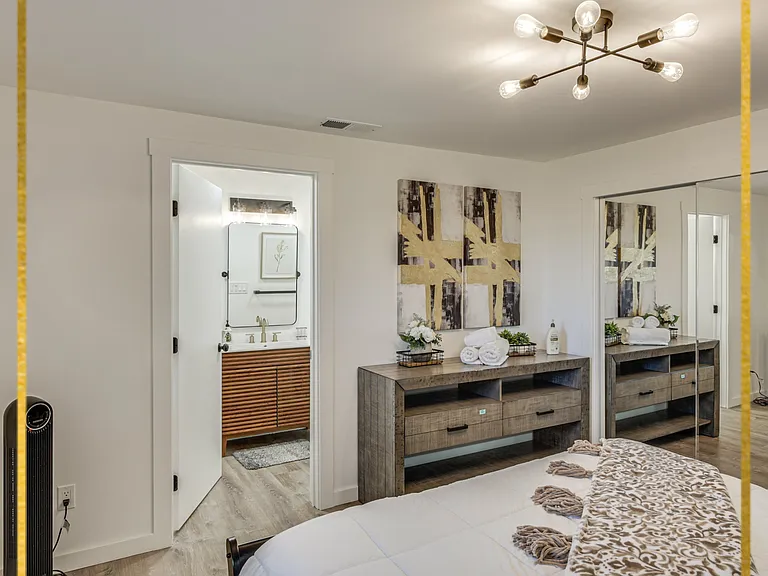 18115 La Verne Dr — Photo 17