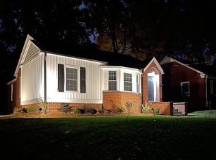 1030 8th St NE, Hickory, NC 28601