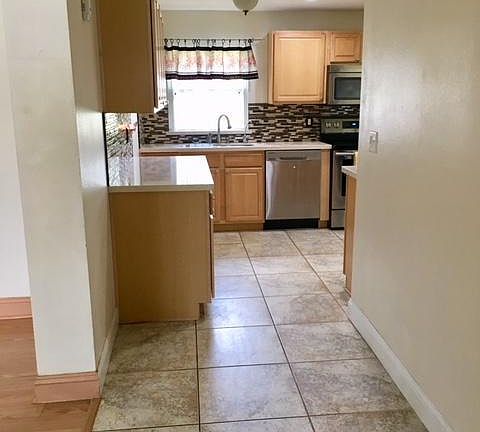 5th image of 1830 Kirby Dr