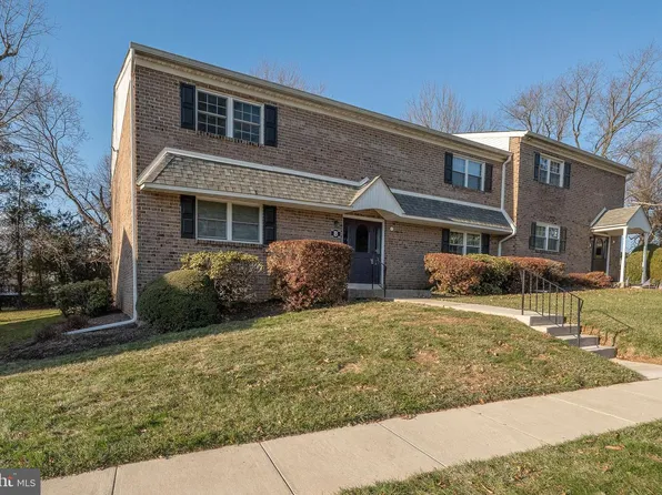 203 Hampton Dr #203B, Southampton, PA 18966