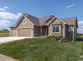 423 Freemont Dr, Lawrence, KS 66049