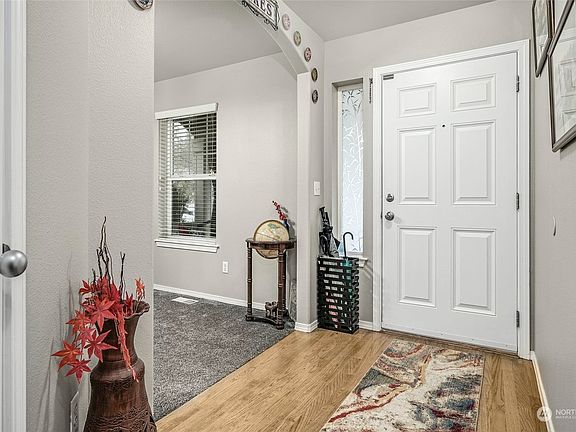 4th image of 16612 129th Avenue Ct E