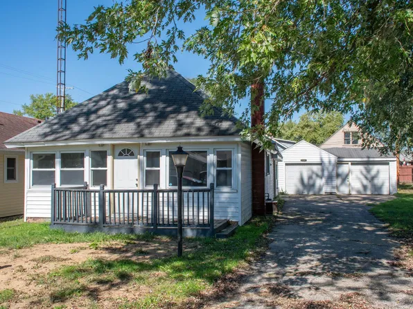 840 Griffith St, Osceola, IN 46561