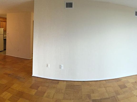 3rd image of 4600 S Four Mile Run Dr APT 1038