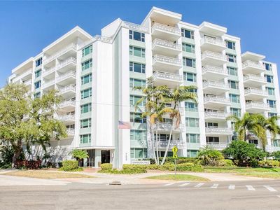 700 Beach Dr NE APT 406, Saint Petersburg, FL, 33701
