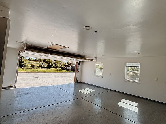 4th image of 486 Malorie Way Space B-484