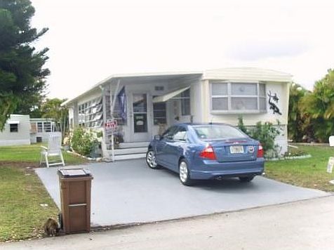 1st image of 300 NW 50th St