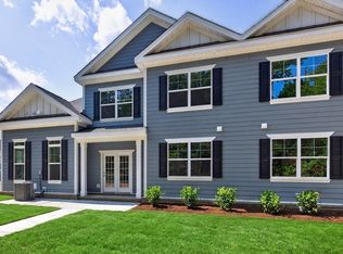 2039 Mango St, Chesapeake, VA 23321