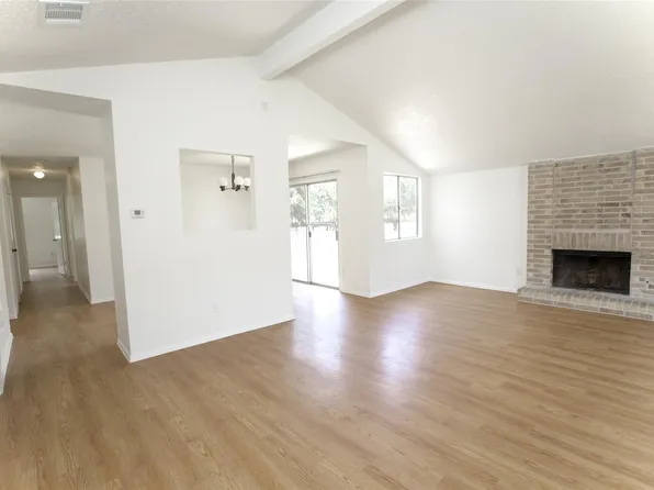 2206 Spring Breeze Dr, Round Rock, TX 78664