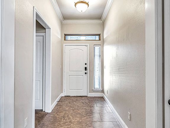 2nd image of 423 O'Rourke St