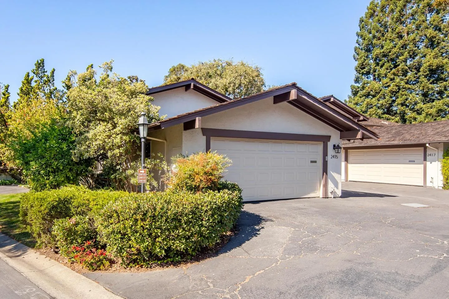 2415 Sharon Oaks Dr photo 1