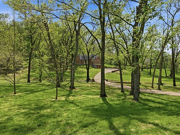 2nd image of 5123 Stanford Dr