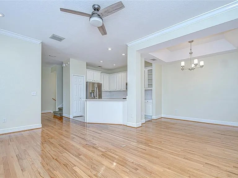 113 Bosphorous Ave #5 — Photo 36