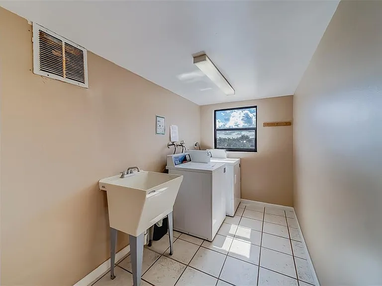 17580 Gulf Blvd #412 — Photo 40