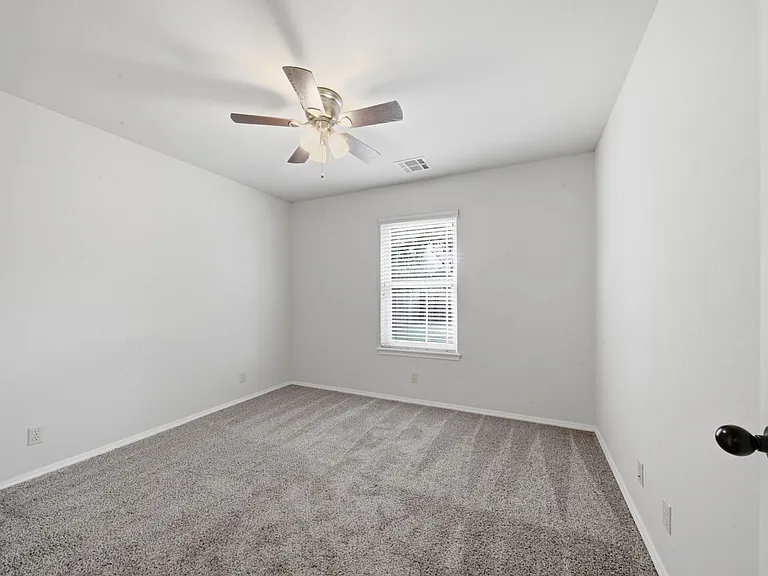 14738 Courtney Dr — Photo 18