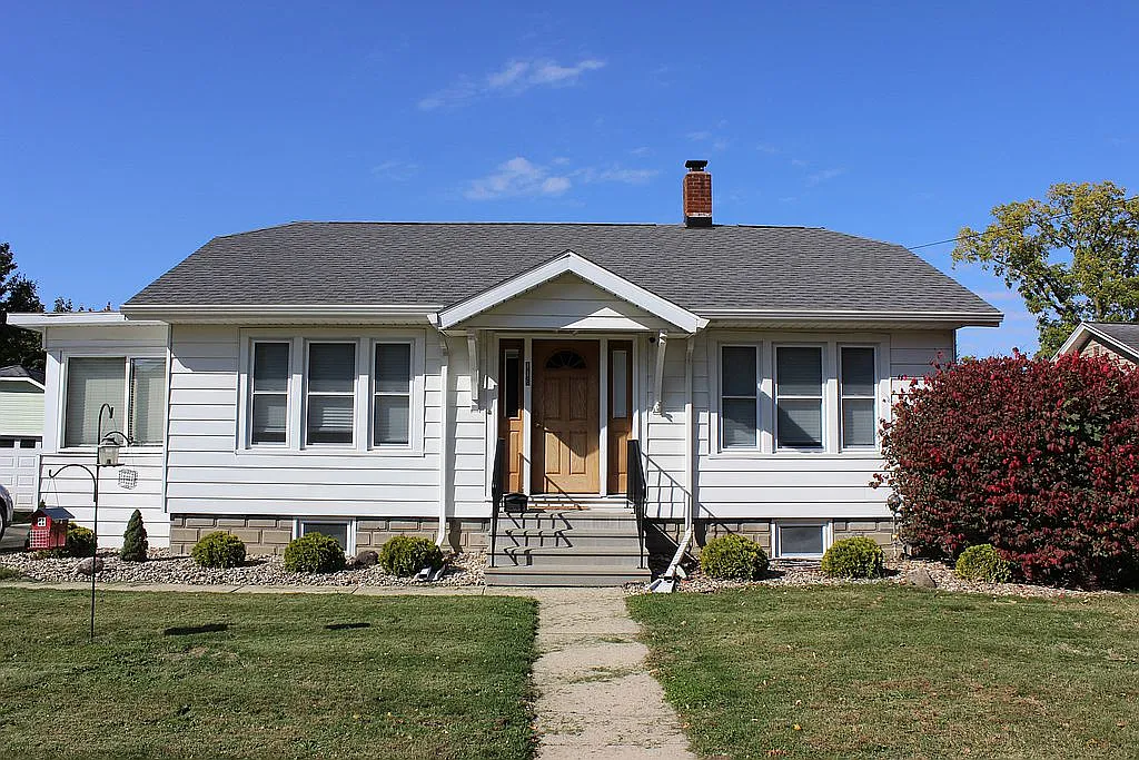 116 N Douglas Ave photo 1