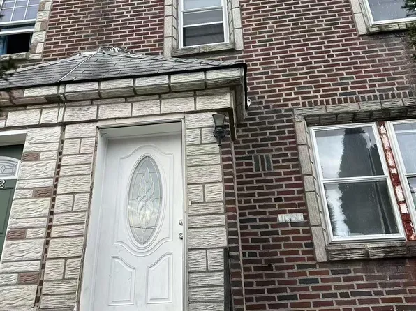 1350 Greeby St, Philadelphia, PA 19111