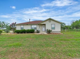 379 Muehl Rd, Seguin, TX 78155