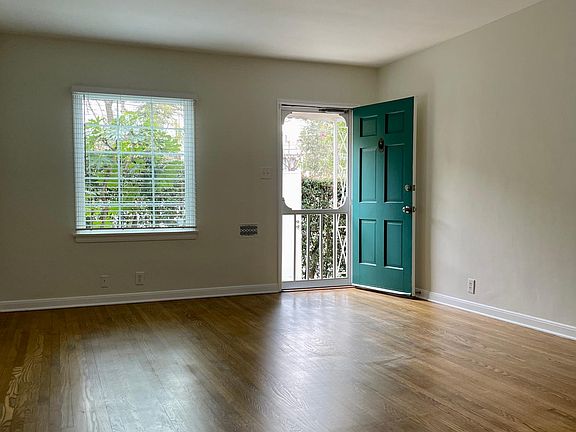 5th image of 8858 Cynthia St