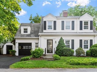 20 Bowen St E, Rumford, RI 02916