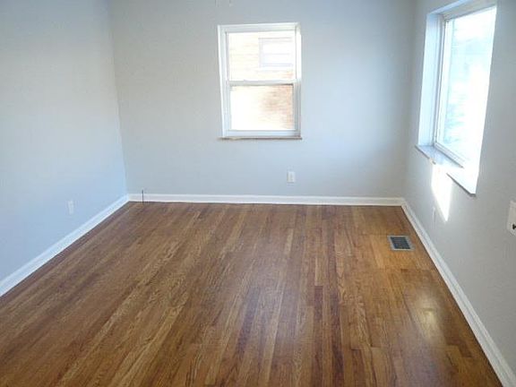 5th image of 4357 Brookdale Dr