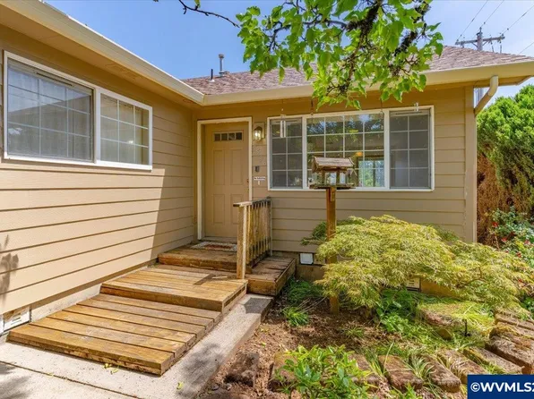 5594-5596 Sugar Plum St SE, Salem, OR 97306