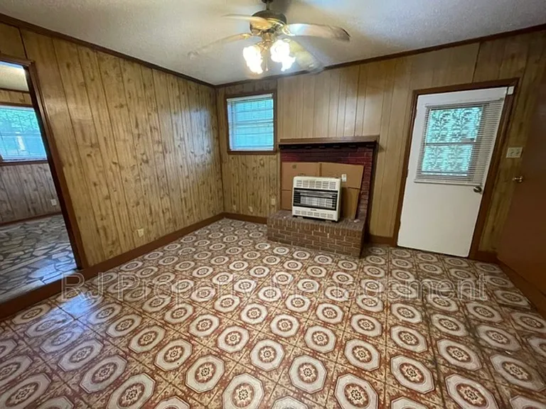 3831 Egypt Central Rd — Photo 13