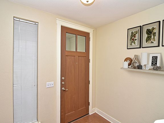 3rd image of 2520 Bluebonnet Ln Unit 51