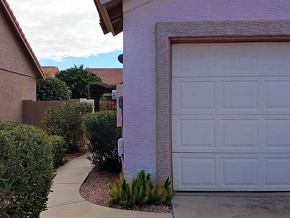 4th image of 1521 E Colonial Dr
