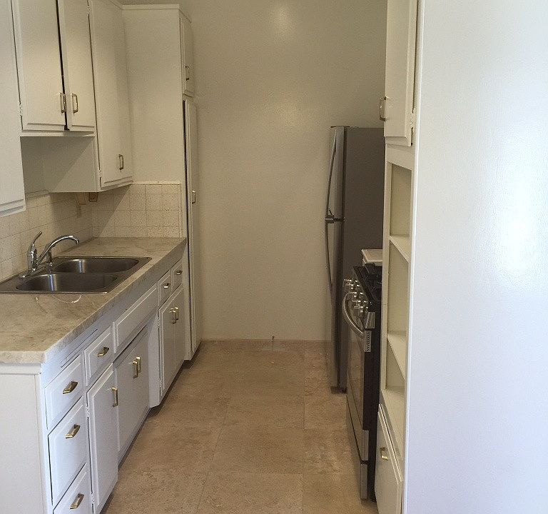 1st image of 772 Sidonia Ave